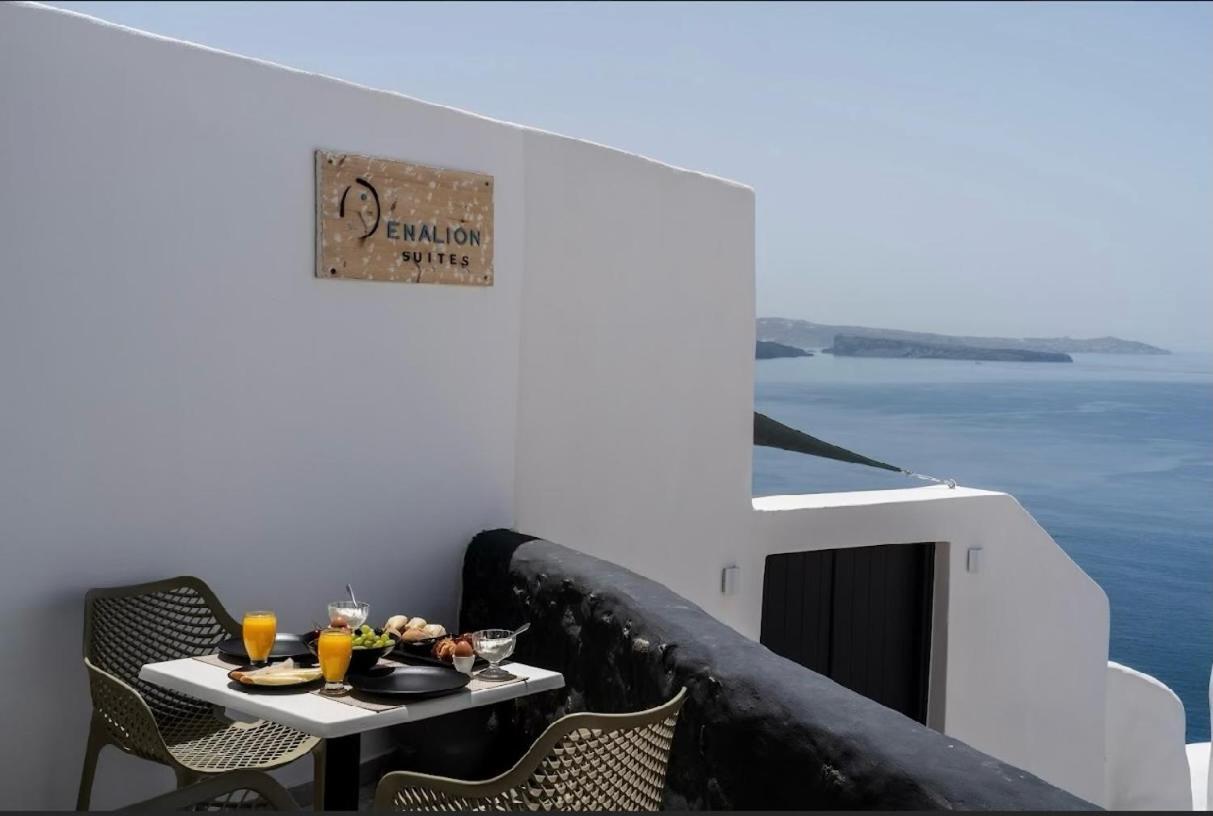 Enalion Suites Οία Εξωτερικό φωτογραφία