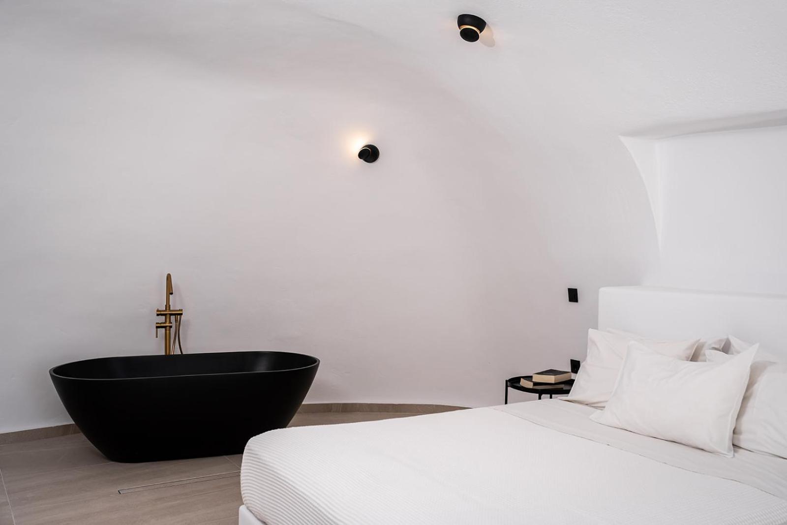 Enalion Suites Οία Εξωτερικό φωτογραφία