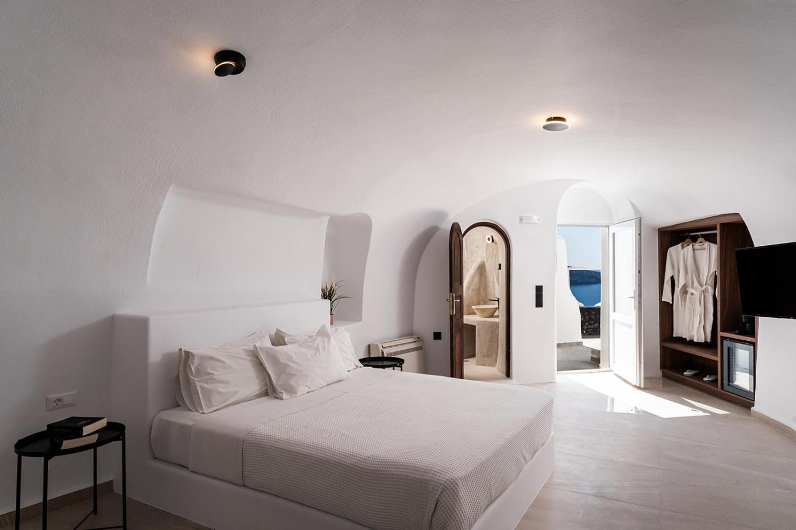 Enalion Suites Οία Εξωτερικό φωτογραφία