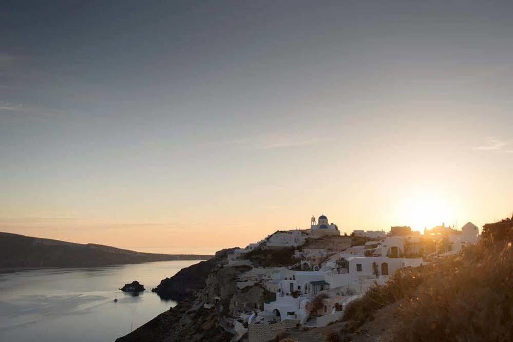 Enalion Suites Οία Εξωτερικό φωτογραφία