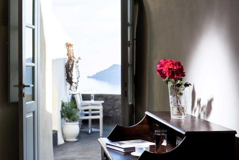 Enalion Suites Οία Εξωτερικό φωτογραφία
